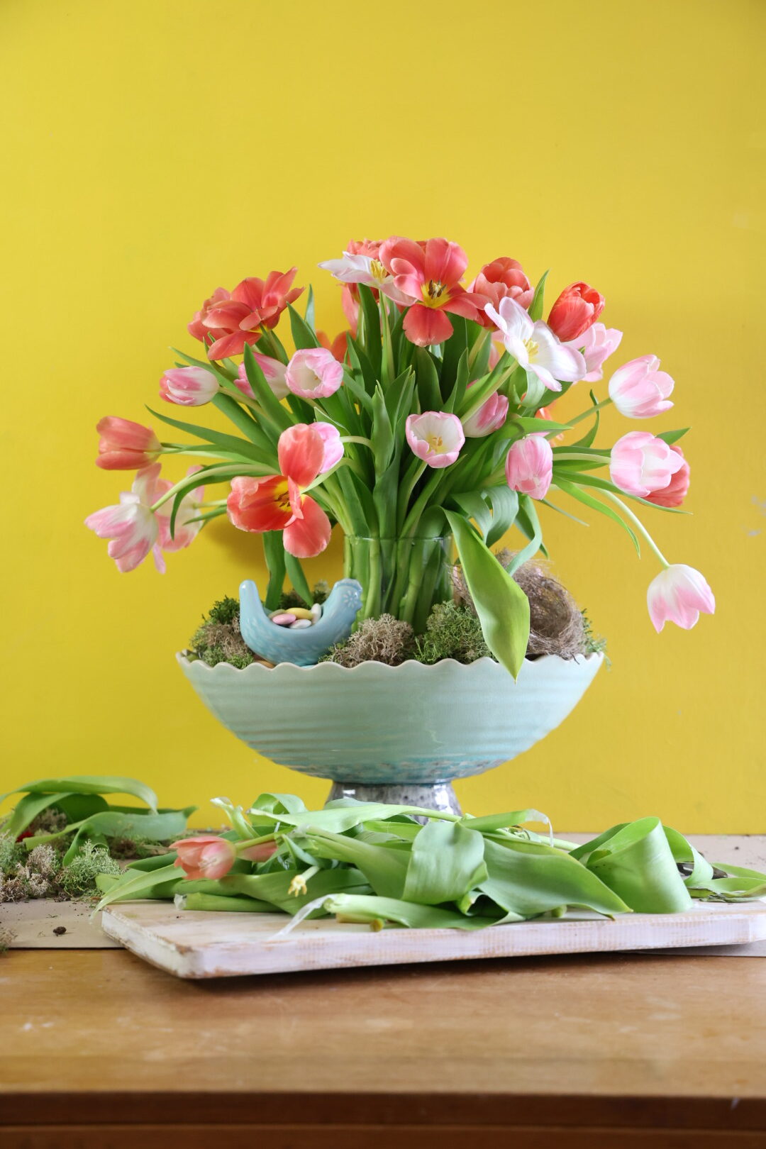 Arranjo de flores com tulipas diy