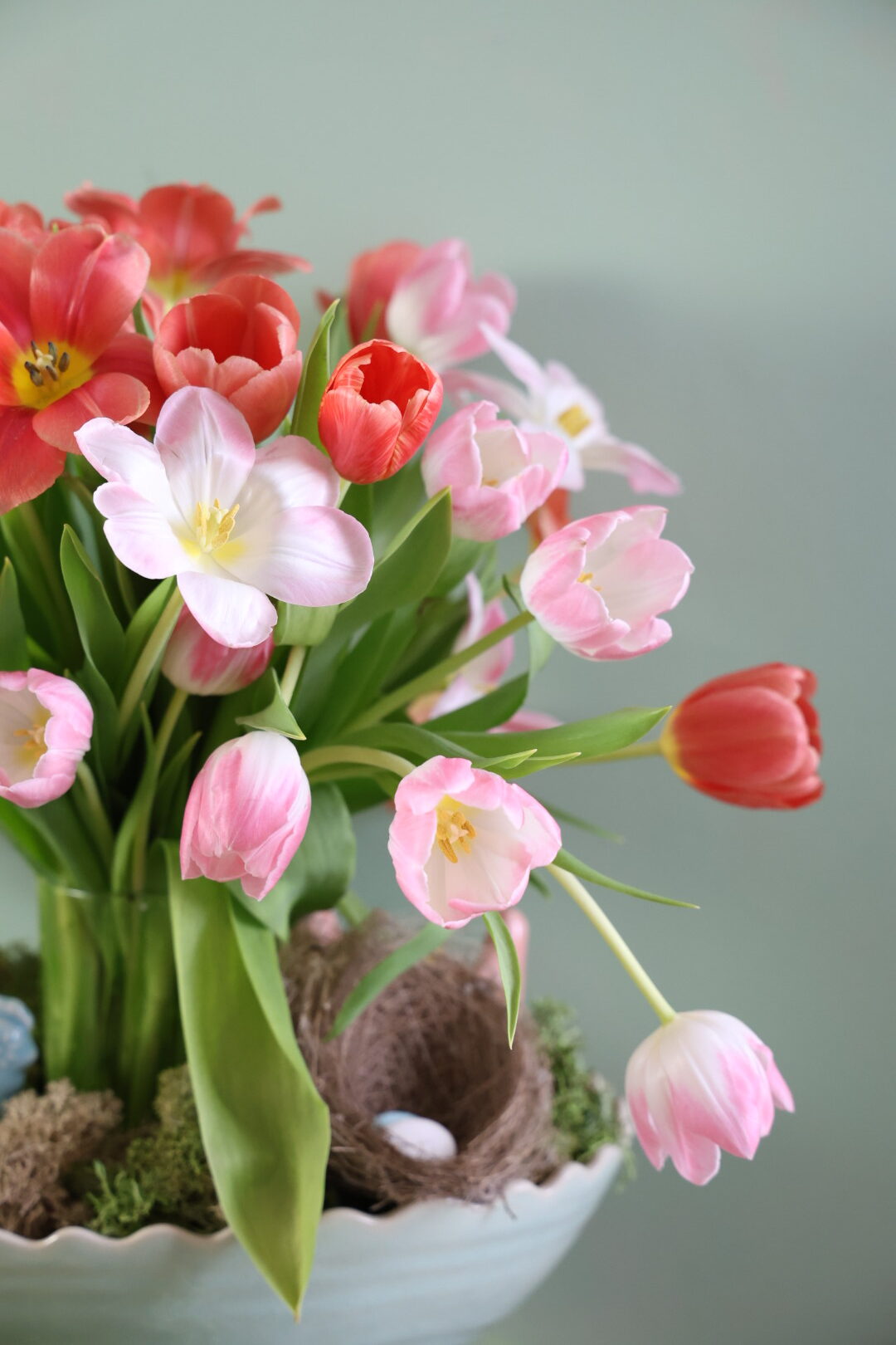 Arranjo de flores com tulipas diy